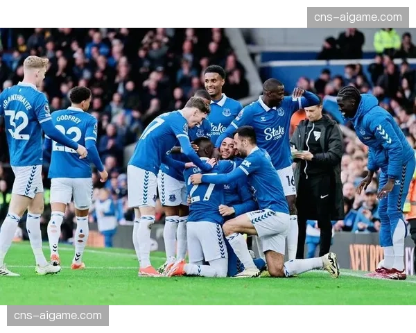 英超保级关键战：卢顿2-2绝平埃弗顿，后者深陷降级区